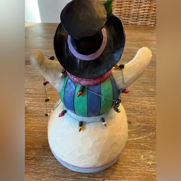 JIM SHORE ‘LIGHT UP THE HOLIDAYS’ SNOWMAN CHRISTMAS FIGURINE - Picture 5 of 7